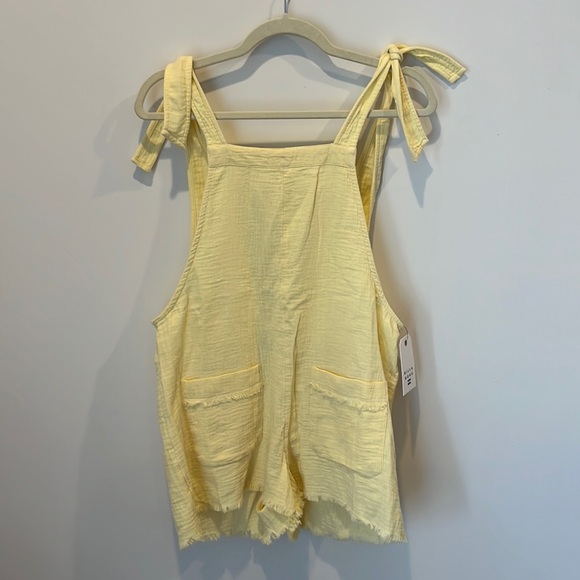 NWT Girl On The Run Short Romper- BillaBong - Picture 2 of 6